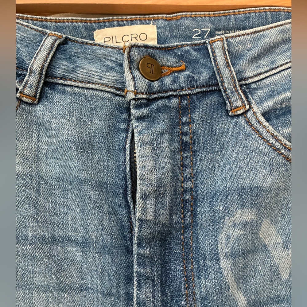 Kenna Mid-Rise Heritage Barrel Jeans - HEART edition by Pilcro. size 27 - Picture 7 of 14